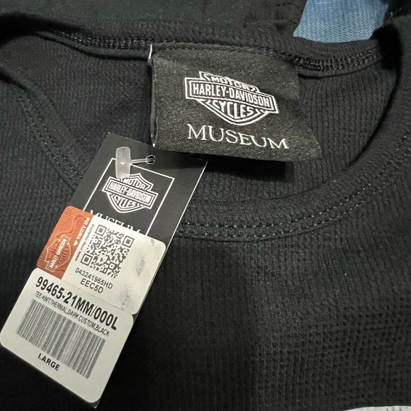Harley-Davidson Black Thermal Tee MUSEUM Milwaukee, WI 2021 - Picture 3 of 5